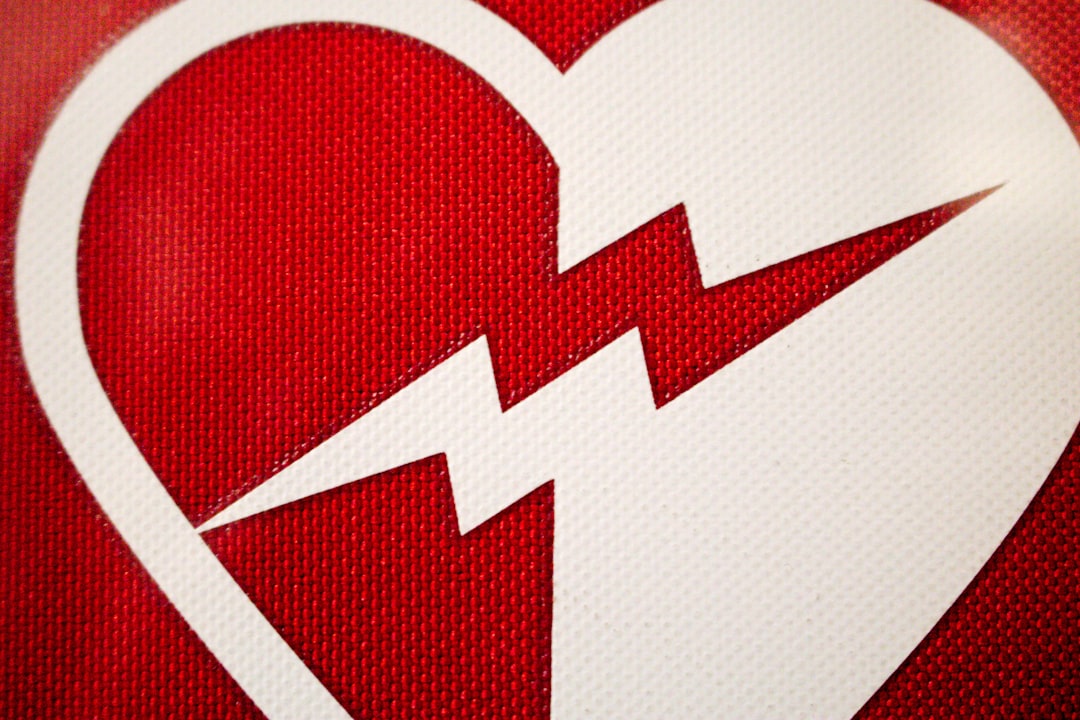 Um Coracao Com Um Raio Sobre Ele TItT7n4Kbkk